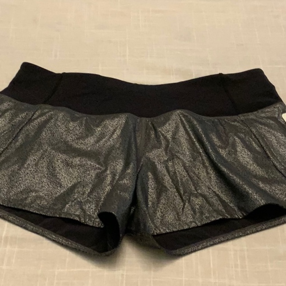 NWT Lululemon Run Times Short II Size 8